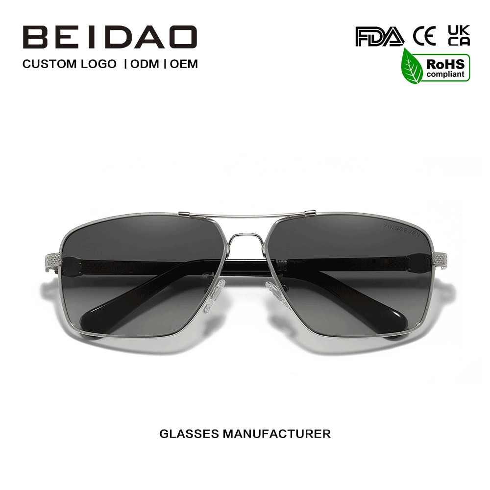 Kacamata Hitam Lensa Gradien Gradien UV400 Gaya Vintage Square